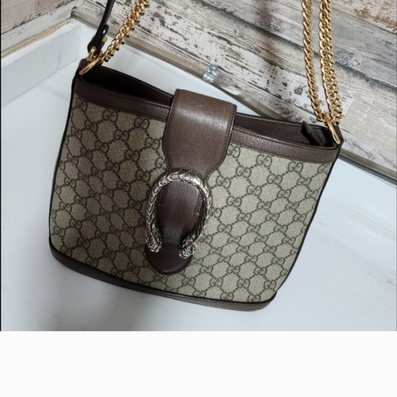 Gucci Handbags - Gucci bag